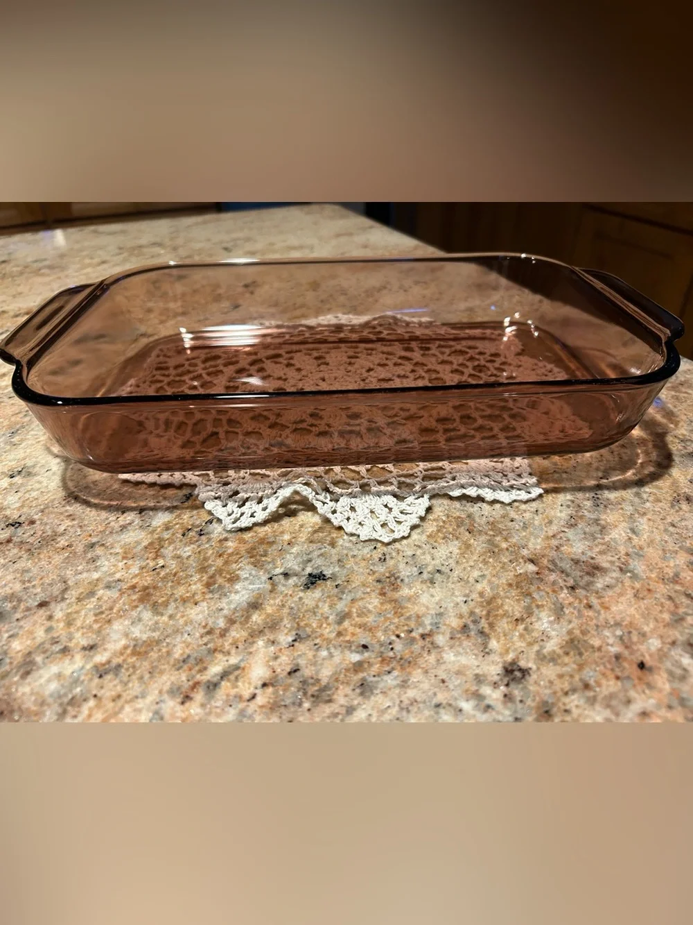Pyrex Cranberry #232-R 11”x7”x1.5” 2Qt Glass Baking Dish Molded Handles No Chips